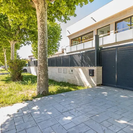 Goldhome - De Lujo Piscina Climatizada Con Jacuzzi 12 Personas Villa Empuriabrava