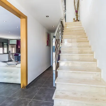Villa Goldhome - De Lujo Piscina Climatizada Con Jacuzzi 12 Personas *