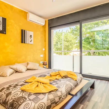Goldhome - De Lujo Piscina Climatizada Con Jacuzzi 12 Personas Empuriabrava