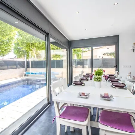 Goldhome - De Lujo Piscina Climatizada Con Jacuzzi 12 Personas Empuriabrava