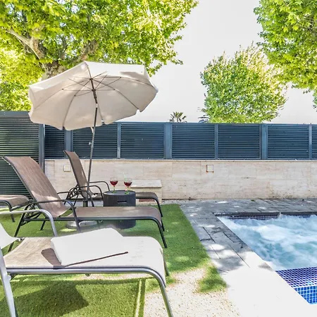 Villa Goldhome - De Lujo Piscina Climatizada Con Jacuzzi 12 Personas Empuriabrava