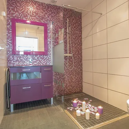 Villa Goldhome - De Lujo Piscina Climatizada Con Jacuzzi 12 Personas *